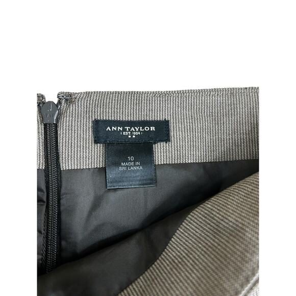 Ann Taylor Brown Pinstriped Pencil Skirt Sz 10 Back Accordion Kick Pleat Lined - Picture 2 of 6